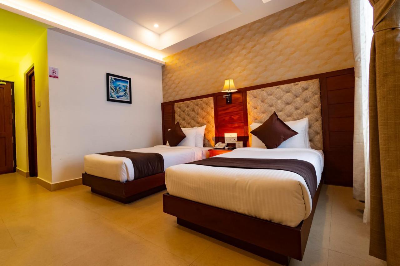 Hotel Dev Residency Thiruvananthapuram Esterno foto
