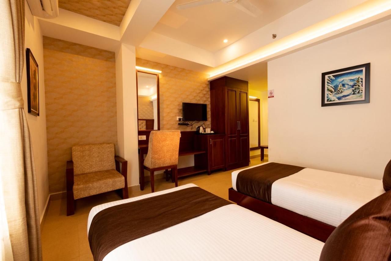 Hotel Dev Residency Thiruvananthapuram Esterno foto