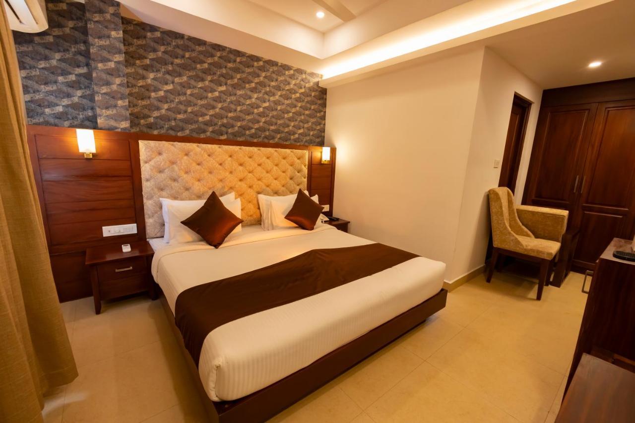 Hotel Dev Residency Thiruvananthapuram Esterno foto